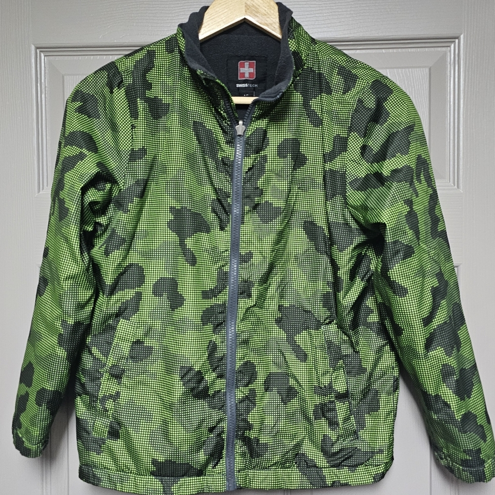 Swiss Tech Green Camouflage Kids Coat Fleece Lined Size 10/12